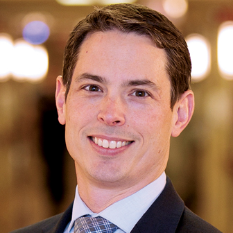 Headshot of Roberto Colon, MD