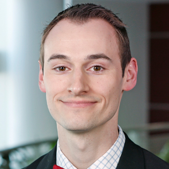 Headshot of Zachary L. Simmons, MD